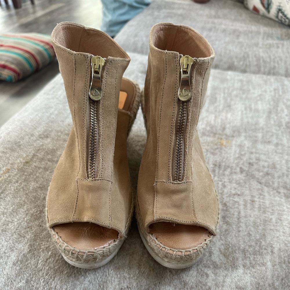 Kanna Wedges